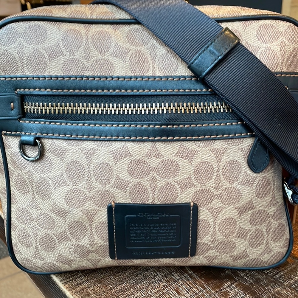 COACH bag…men’s Cross body/messenger bag…in signature tan canvas.